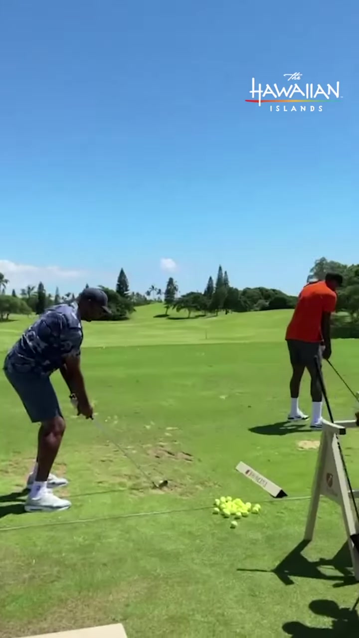 ?昔日高爾夫對決小卡說自己穩(wěn)贏喬治后者不屑說道別鬧了