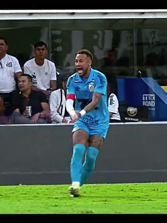 內(nèi)馬爾暴怒隊(duì)友傳遠(yuǎn)端也不給內(nèi)馬爾