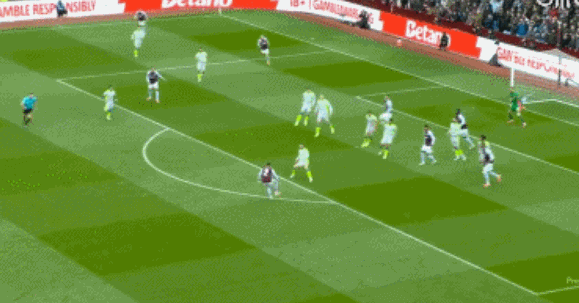 世界波！卡什禁區(qū)外將球打入反向盲區(qū) 曼城客場0-1落后維拉