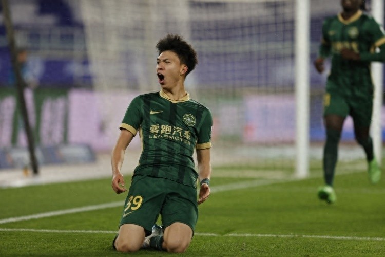 歐洲多家具樂部向王玉棟提出報價！最大障礙浮現(xiàn) 英超德甲或成下一站